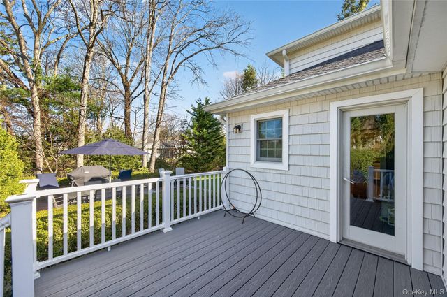 5 Longview Court, Huntington, NY 11743