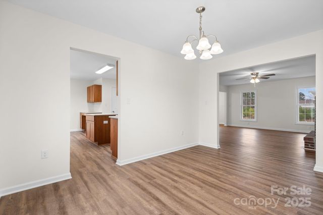 3723 Franklin Court, Newton, NC 28658