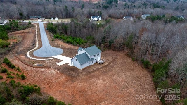 3723 Franklin Court, Newton, NC 28658