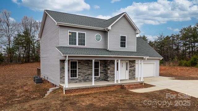 3723 Franklin Court, Newton, NC 28658