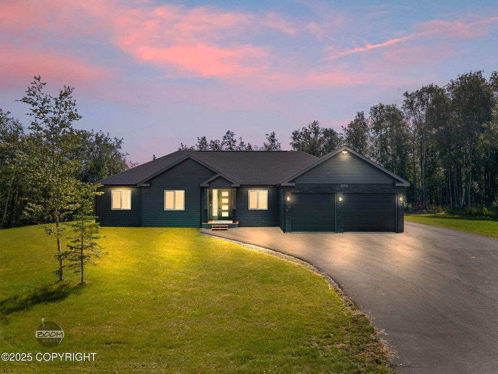 4580 E Pamela Drive, Wasilla, AK 99654