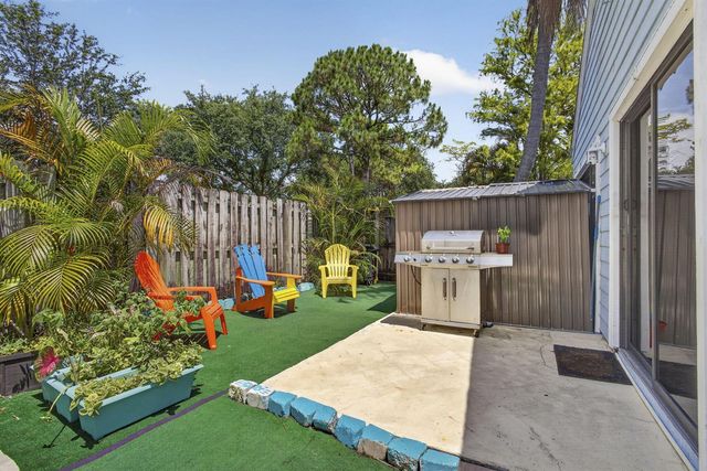 537 Goldenwood Way, Wellington, FL 33414
