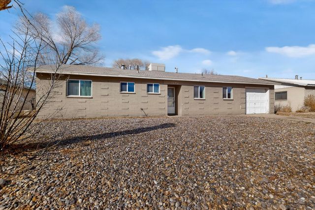 1324 Dona Avenue, Grants, NM 87020