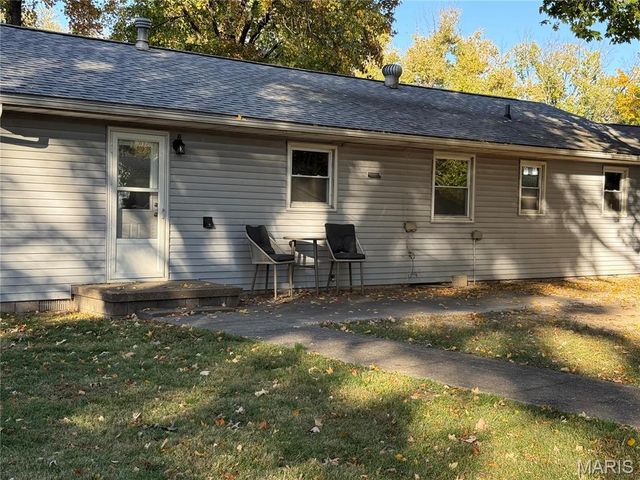 1141 Warren Street, Jerseyville, IL 62052