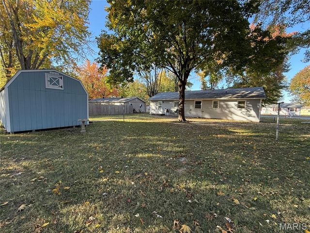 1141 Warren Street, Jerseyville, IL 62052