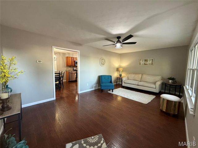 1141 Warren Street, Jerseyville, IL 62052