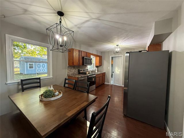 1141 Warren Street, Jerseyville, IL 62052