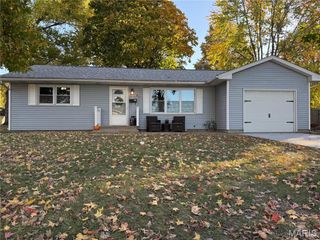 1141 Warren Street, Jerseyville, IL 62052