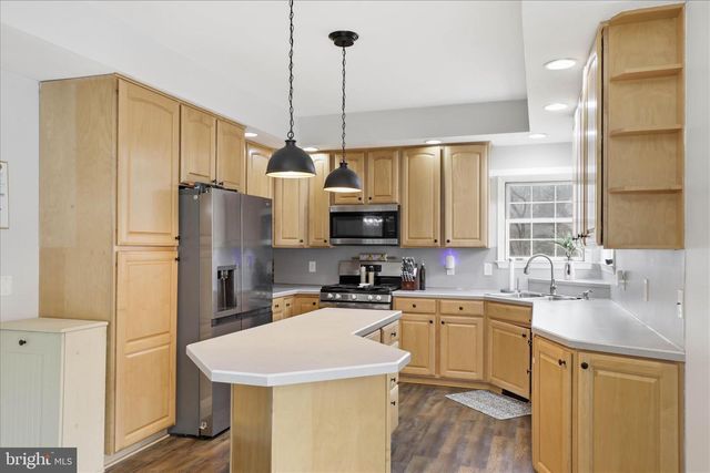 44 SILVER DR, Elizabethtown, PA 17022