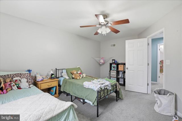 44 SILVER DR, Elizabethtown, PA 17022