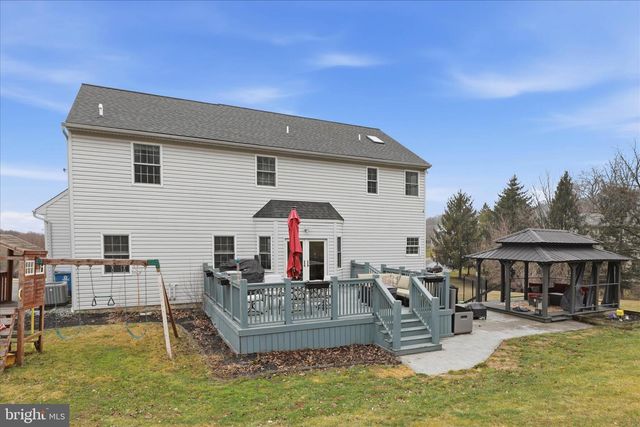 44 SILVER DR, Elizabethtown, PA 17022