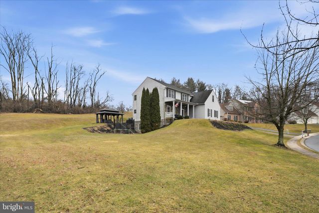 44 SILVER DR, Elizabethtown, PA 17022