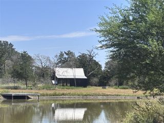 2477 Airport Road, La Grange, TX 78945