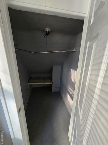 2691 Pasadena Street, Detroit, MI 48238