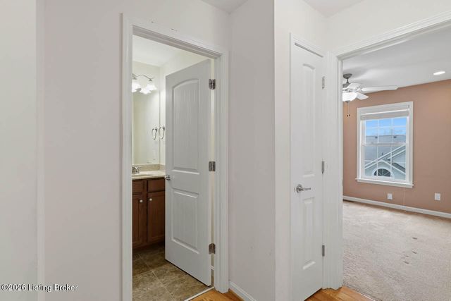 9015 Pinnacle Place Dr, Louisville, KY 40272