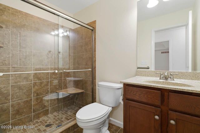 9015 Pinnacle Place Dr, Louisville, KY 40272