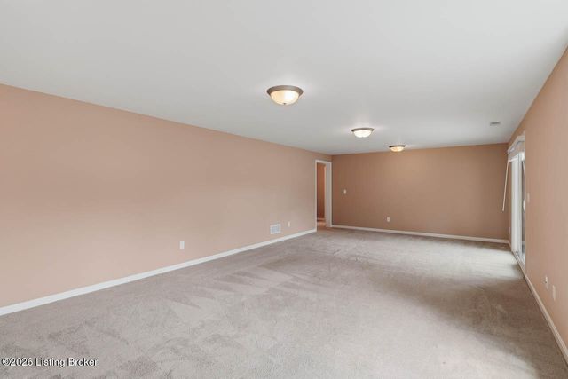 9015 Pinnacle Place Dr, Louisville, KY 40272
