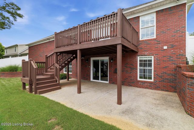 9015 Pinnacle Place Dr, Louisville, KY 40272