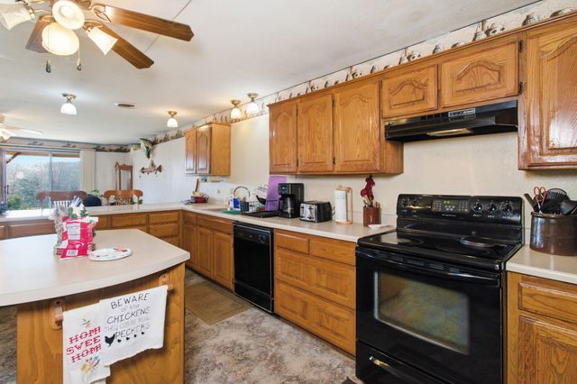 557 Hagewood Lane, Theodosia, MO 65761