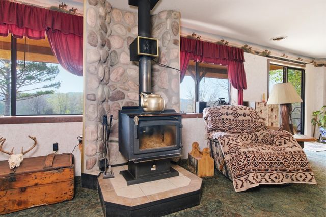 557 Hagewood Lane, Theodosia, MO 65761