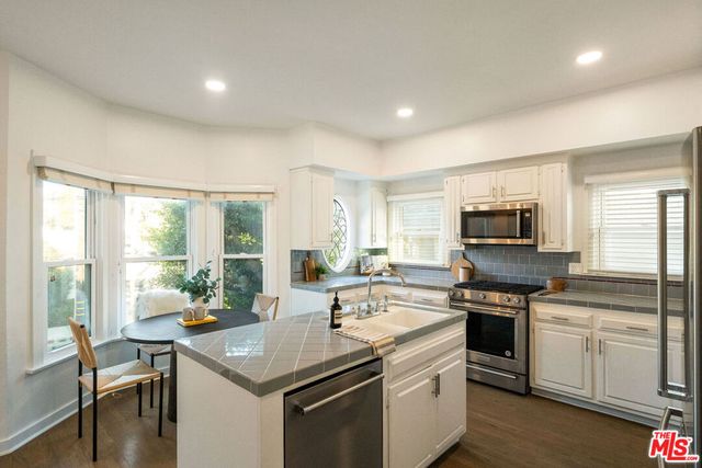 2622 2nd Street 2, Santa Monica, CA 90405