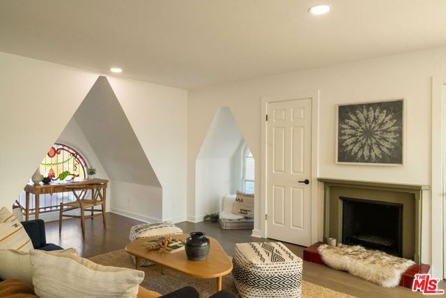 2622 2nd Street 2, Santa Monica, CA 90405