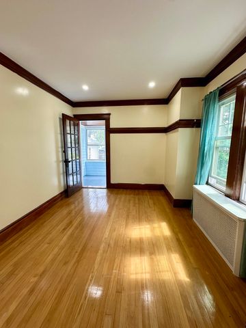 91 Davis St, Quincy, MA 02170