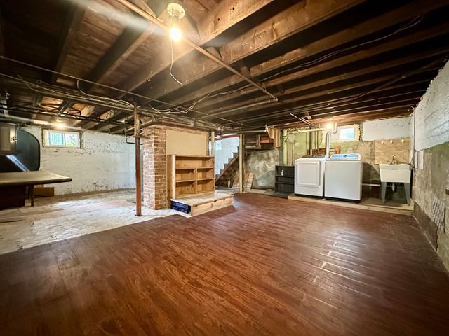 91 Davis St, Quincy, MA 02170