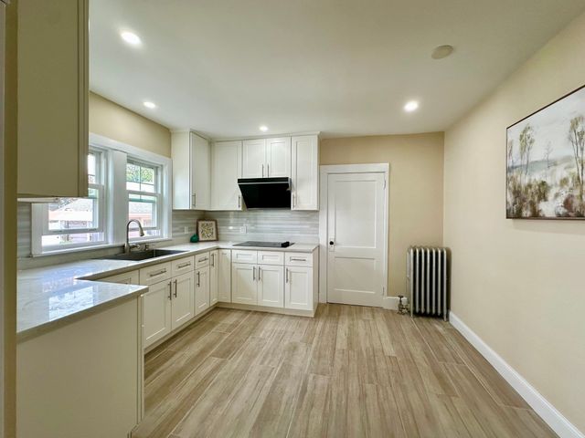 91 Davis St, Quincy, MA 02170