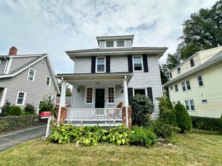 91 Davis St, Quincy, MA 02170