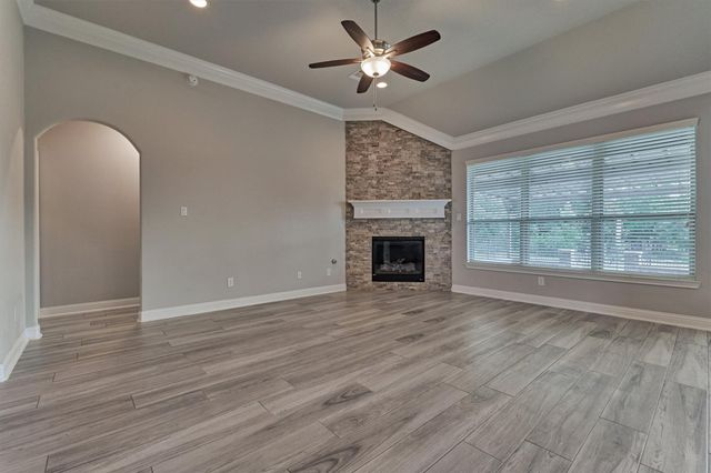 180 Racetrack Lane, Montgomery, TX 77356