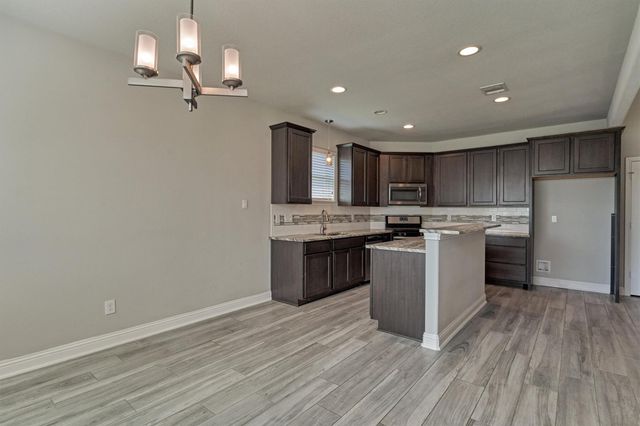 180 Racetrack Lane, Montgomery, TX 77356
