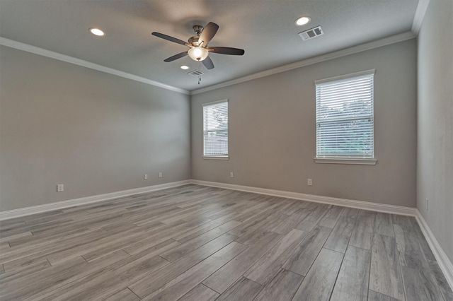 180 Racetrack Lane, Montgomery, TX 77356
