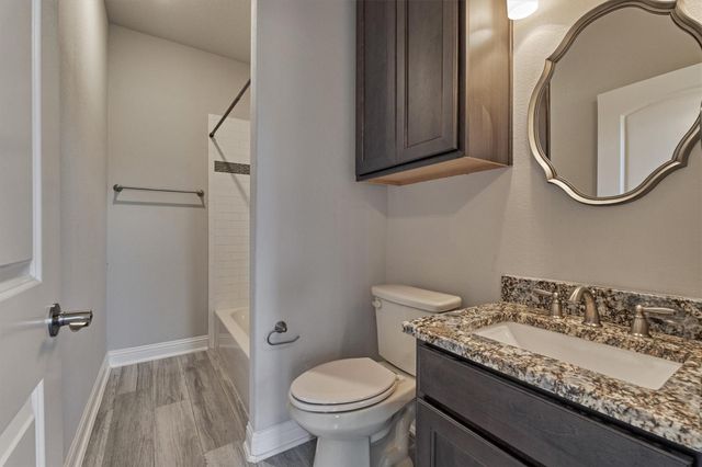 180 Racetrack Lane, Montgomery, TX 77356