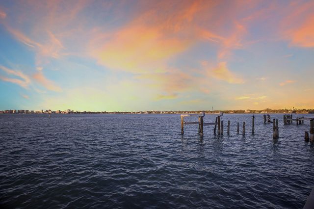 843 NORSOTA WAY, Sarasota, FL 34242