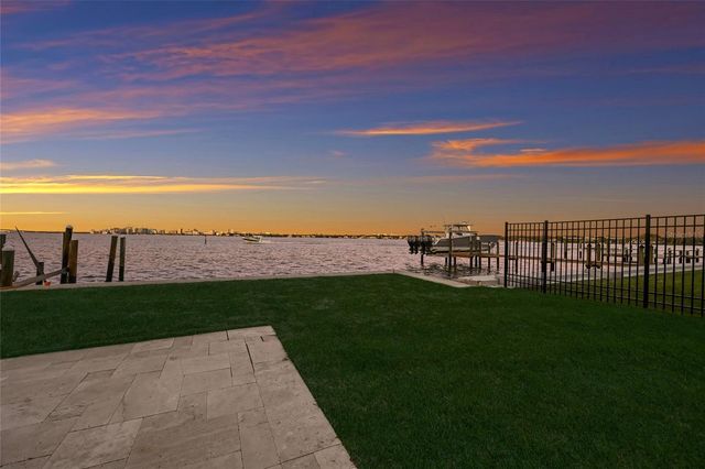 843 NORSOTA WAY, Sarasota, FL 34242