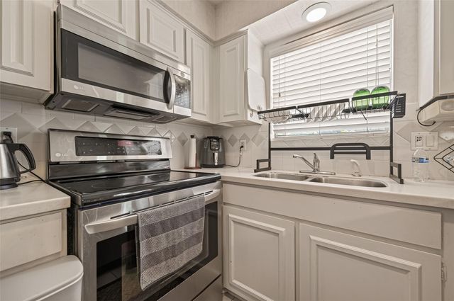 14769 Perthshire Road, Houston, TX 77079