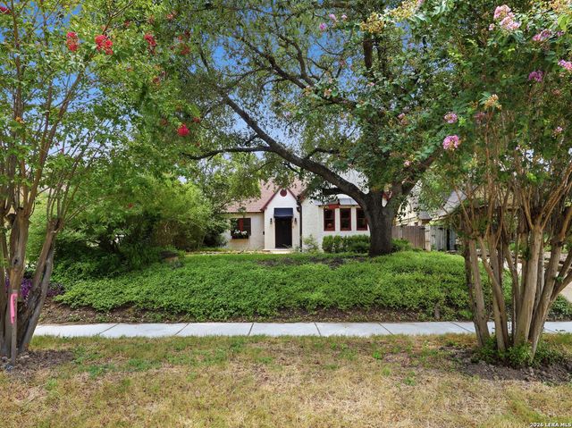 218 NORTH DR, San Antonio, TX 78201