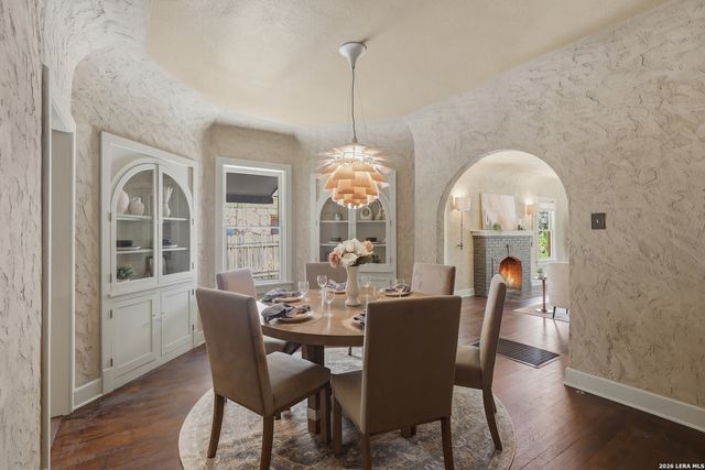 218 NORTH DR, San Antonio, TX 78201