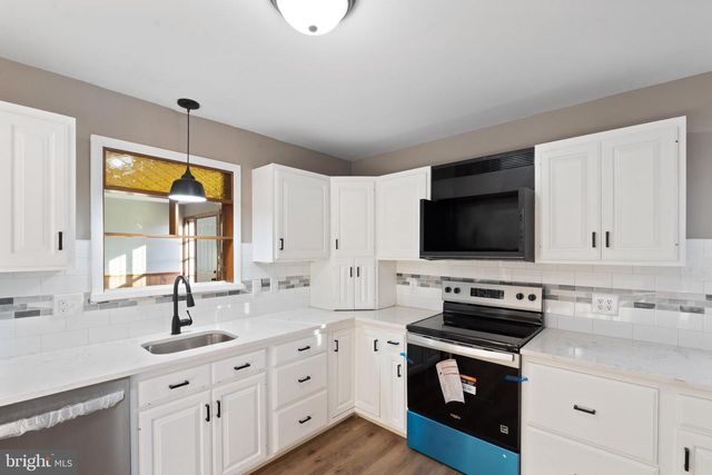 51 SALEM DR, Pennsville, NJ 08070
