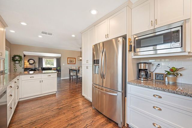 1981 Sweet Valley Rd, El Dorado Hills, CA 95762