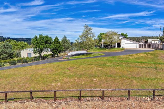 1981 Sweet Valley Rd, El Dorado Hills, CA 95762