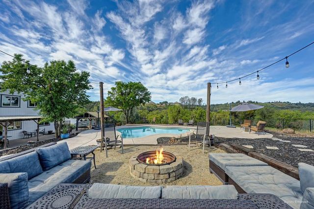 1981 Sweet Valley Rd, El Dorado Hills, CA 95762