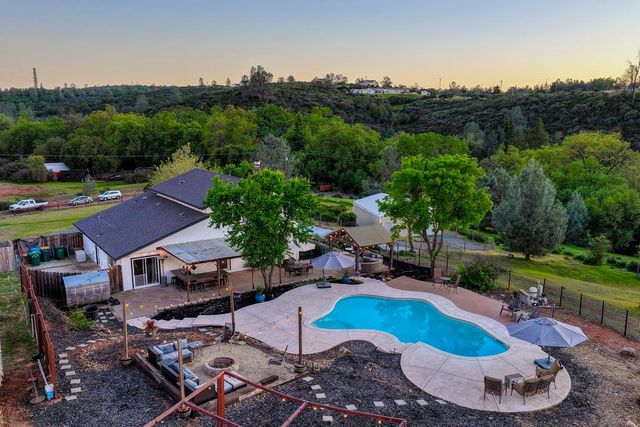 1981 Sweet Valley Rd, El Dorado Hills, CA 95762