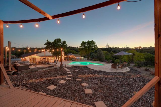 1981 Sweet Valley Rd, El Dorado Hills, CA 95762