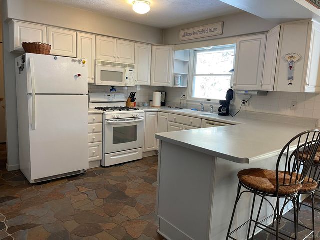 404 Mills Road, Saline, MI 48176