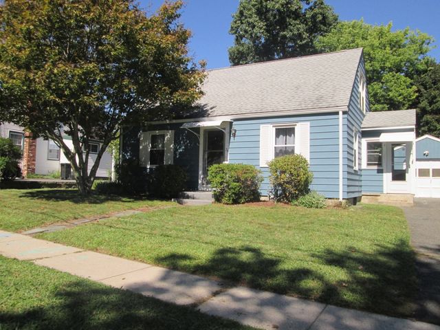 76 Surrey Rd, Springfield, MA 01118