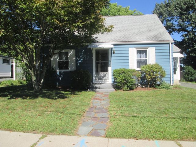 76 Surrey Rd, Springfield, MA 01118