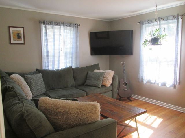 76 Surrey Rd, Springfield, MA 01118