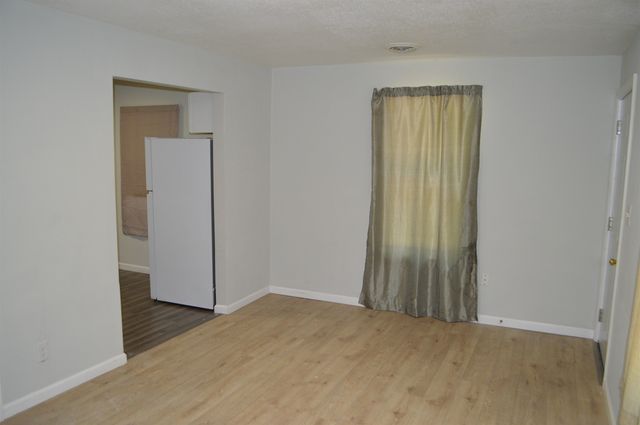 1802 S Lulu, Wichita, KS 67211